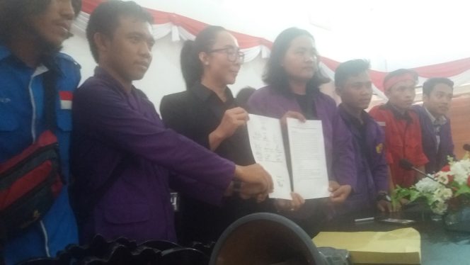 
					Politikus Gerindra di Konawe Hadapi Sendiri Ratusan Mahasiswa, Kadek: yang Lain di Claro