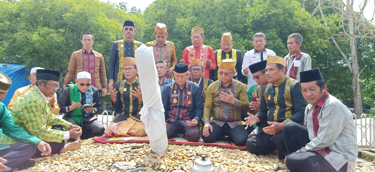 Gusli: Budaya Tolaki Jangan Terkikis