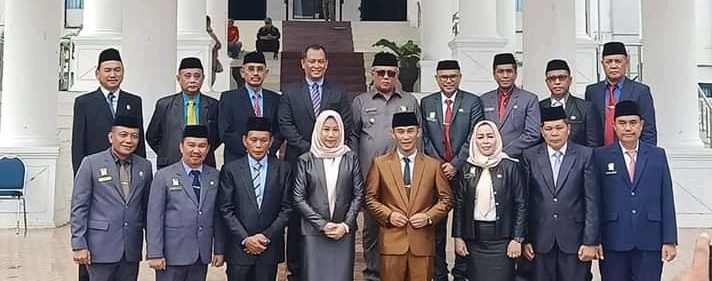 Kery Lantik 15 Penjabat Eselon Dua