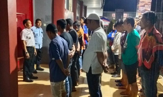 
					Rutan Unaaha Bebaskan 49 Napi, Minus Napi Tipikor