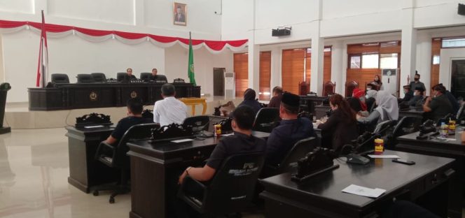 
					Diwarnai Aksi Walk Out, Rapat Paripurna Lahirkan Rekomendasi Pergantian Ketua DPRD Konawe