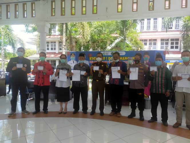 
					Pemkab Konawe Suntikkan Vaksin Covid-19 Tahap Pertama kepada 10 Pejabat Forkopimda