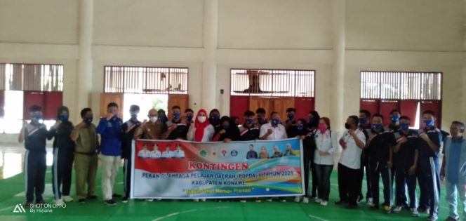 
					KONI Konawe Kirim Kontingen ke POPDA II, Cici: Kami Target Masuk 3 Besar