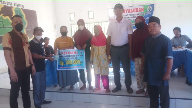 
					Pemdes Kukuluri Realisasi BLT-DD Salur ke Sepuluh