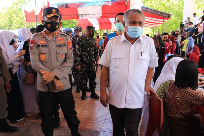 
					Pemkab Bekerjasama Alumni Akabri Selenggarakan Vaksinasi  di Konawe