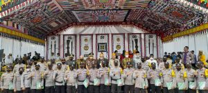 Berkontribusi Mensukseskan Vaksinasi di Konawe, Ratusan Personil TNI-POLRI Diberi Penghargaan