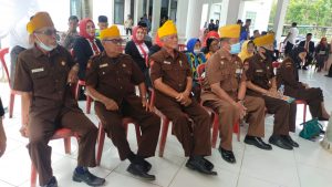 Maknai HUT RI ke-77, Pemkab Konawe Bagikan Bingkisan ke Veteran