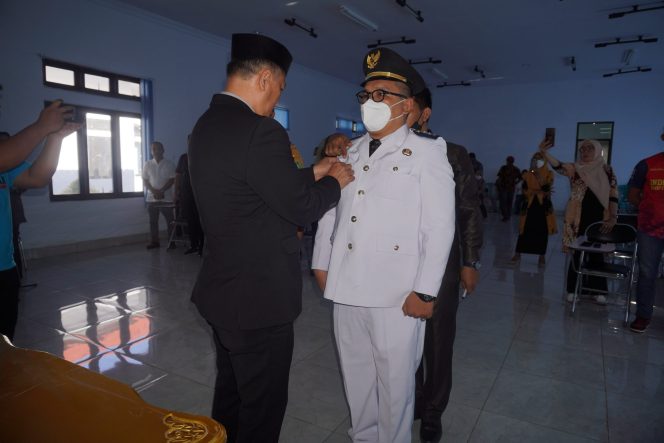 
					Sekda Konawe Resmi Lantik Camat Wonggeduku Barat Yang Baru