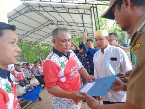 Serahkan Bantuan Hibah Rumah Ibadah, ini Harapan Bupati Konawe