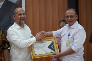 PT VDNI Salurkan Bantaun 7 Unit Alat Berat Senilai Rp.9 Miliar ke BPVP Kendari