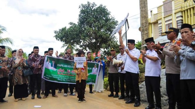 
					Masyarakat Koltim Antusias Ikuti Pawai Ta’aruf Pembukaan STQH ke-III tingkat Kabupaten