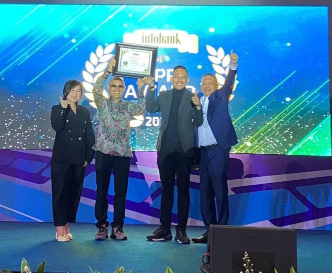 
					Dibina Pemkab, BPR Bahterahmas Sukses Raih Penghargaan