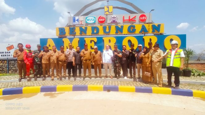 
					Pj. Bupati Konawe Pastikan Ganti Rugi Tanaman Tumbuh Masyarakat di Bendung Ameroro Segera Dibayarkan