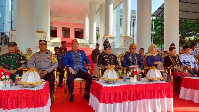 
					Peringatan HGN 2023 di Konawe, Sejumlah Guru Terima Penghargaan