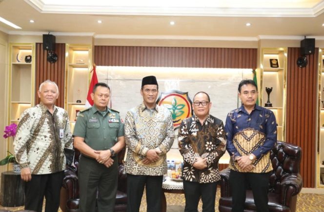 
					Sukses Melobi ke Mentan, Sejumlah Bantuan Pertanian Bakal Turun ke Konawe