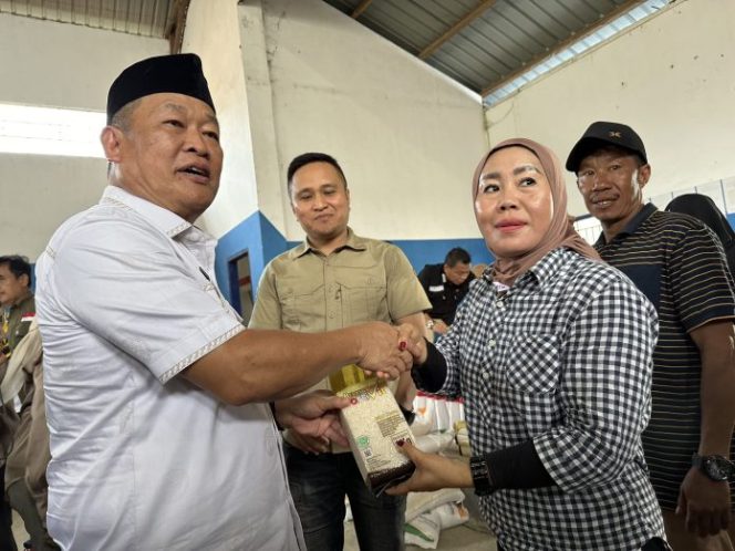 
					Pj. Bupati Konawe Salurkan Bantuan Beras CPP Kepada 835 KPM di Onembute