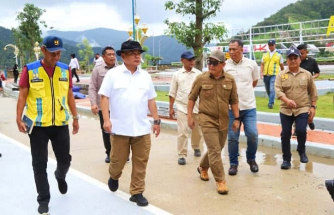 
					Pj. Bupati Konawe Bersama Pj. Gubernur Sultra Cek Persiapan Peresmian Bendungan Ameroro