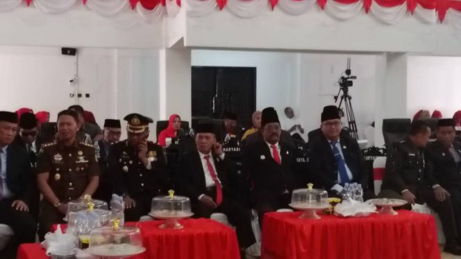
					Hadiri Rapat Paripurna, Pj Bupati Stanley Paparkan Kemajuan Konawe