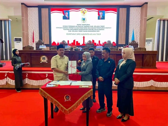 
					Pemkab dan DPRD Koltim Menyetujui dan Tetapkan RAPBD Koltim 2025