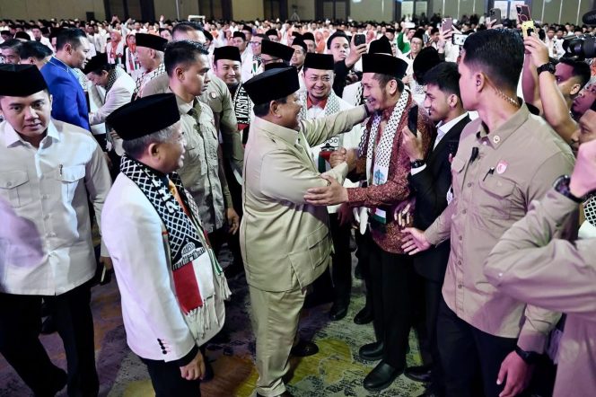 
					Bersama dengan Presiden, Pimpinan Wahda Islamiyah Hadir Pada Penutupan Munas VI PKS