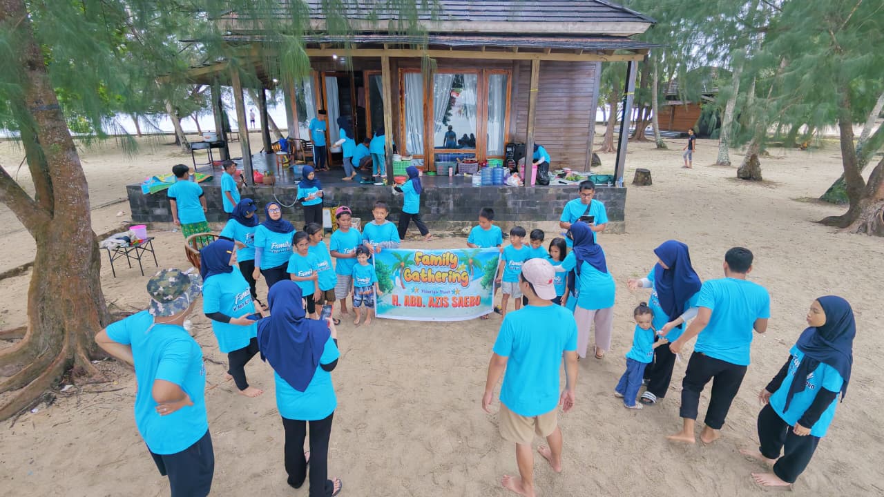 Family Gathering Keluarga Besar H. Abd. Azis Saebo di Pulau Bokori Berlangsung Penuh Kebersamaan