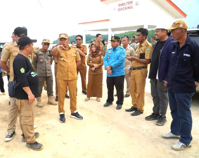 
					Pastikan Kualitas, Bupati Konawe Tinjau Progres Kampung Nelayan Merah Putih