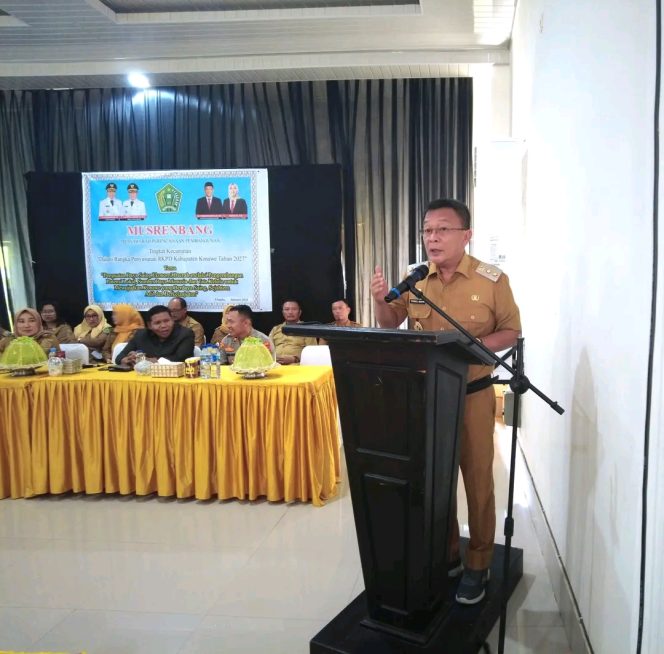 
					Akselerasi Pembangunan Konawe 2027:Wabup Konawe Buka Musrenbang Perdana Gabungan Empat Kecamatan