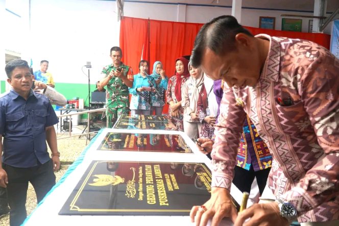 
					Bupati Resmikan Empat Puskesmas Modern di Konawe