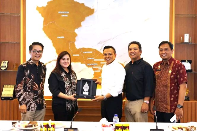 
					Bahas Peluang Kerja Sama, SKK Migas Temui Bupati Konawe