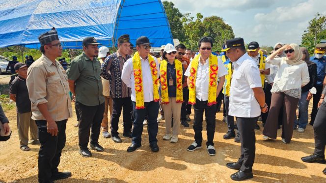 
					Ridwan Bae Prioritaskan Muna Barat, Dorong Program Jalan dan Irigasi